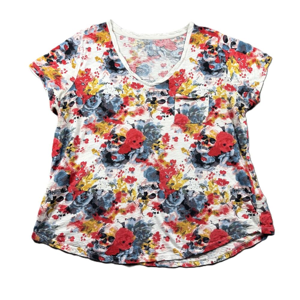 Torrid Classic Fit Tee Top Skulls Floral V-Neck Rock Punk Grunge Size 1 1X H211